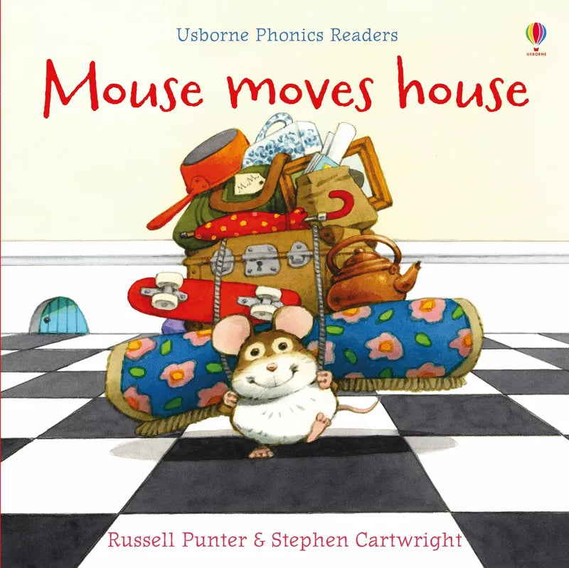 The cover of "Usborne Phonics Readers: Mouse moves house" features a puppet show for kids.